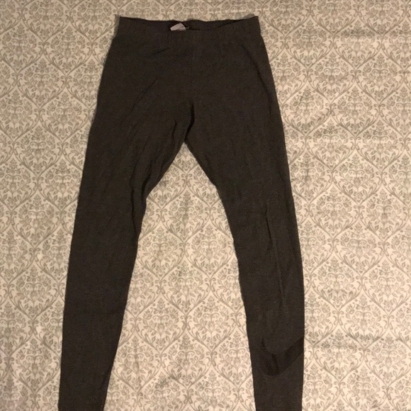 Nike Pants - Nike Heather Grey Legging Size S Nike Pants - Nike Heather Grey Legging Size S